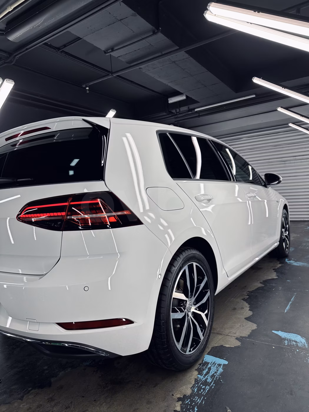Volkswagen e-Golf фото 8