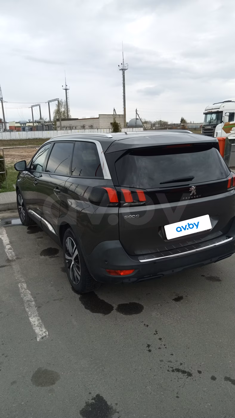 Peugeot 5008 фото 4