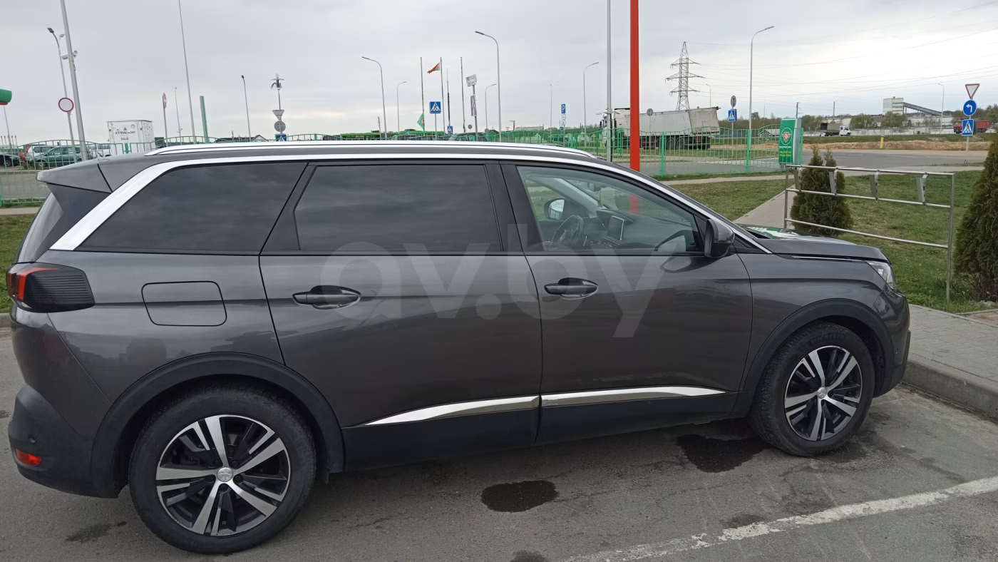 Peugeot 5008 фото 19