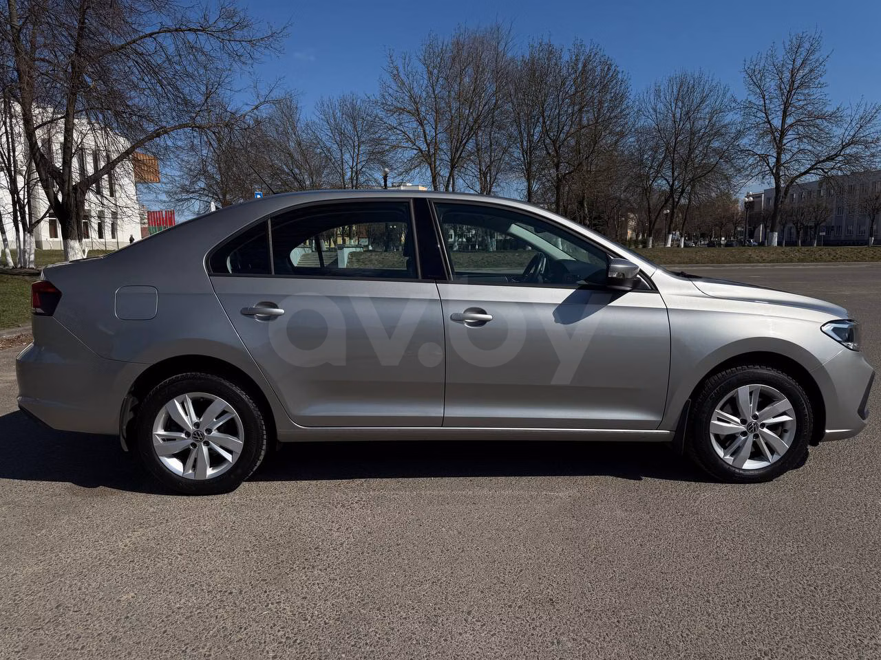 Volkswagen Polo Sedan фото 4