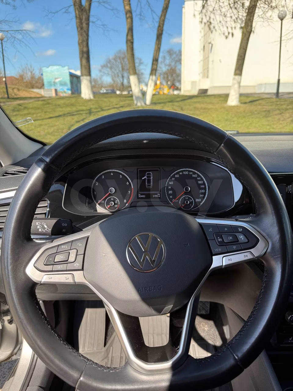 Volkswagen Polo Sedan фото 10