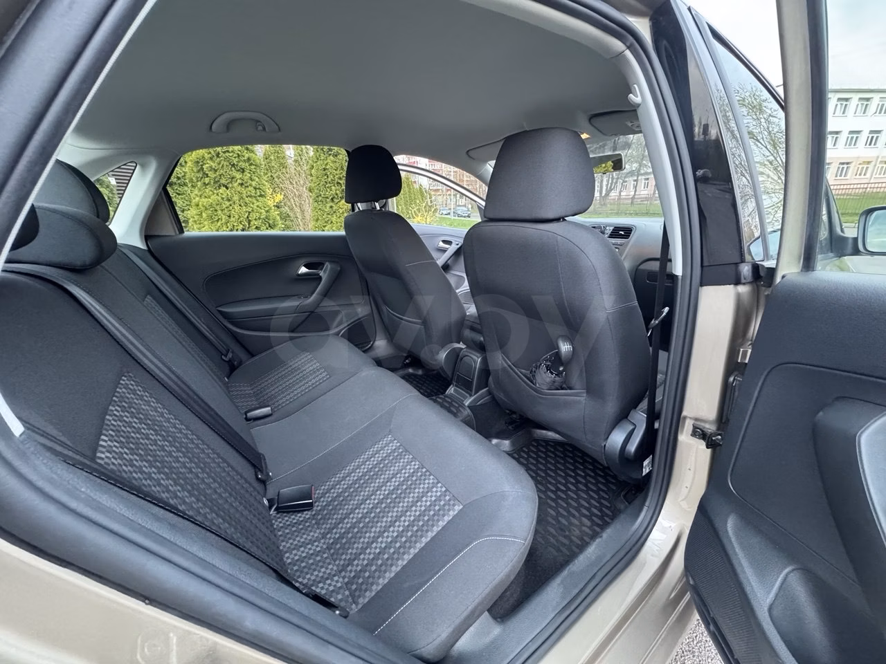 Volkswagen Polo Sedan фото 10