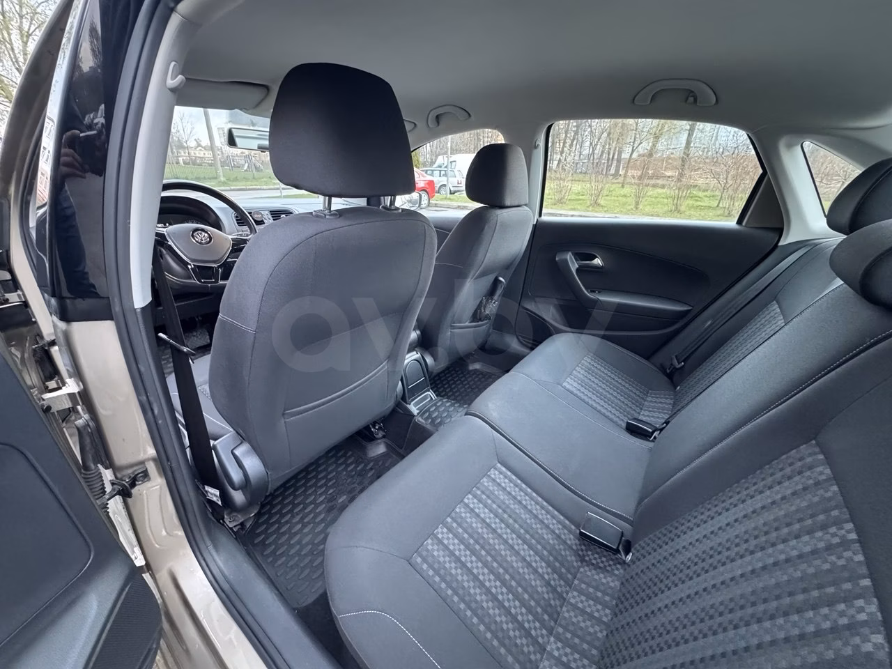 Volkswagen Polo Sedan фото 11