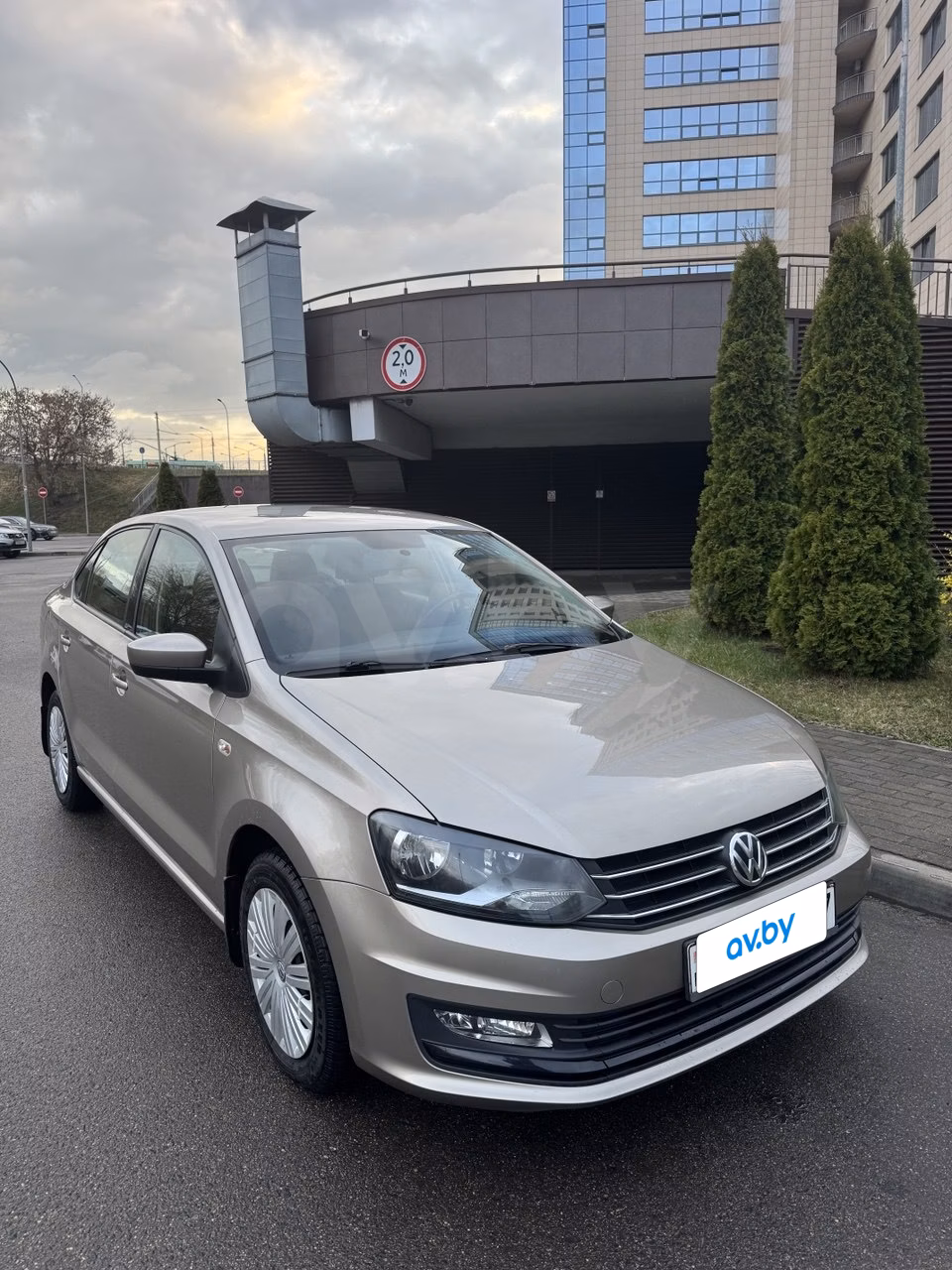 Volkswagen Polo Sedan