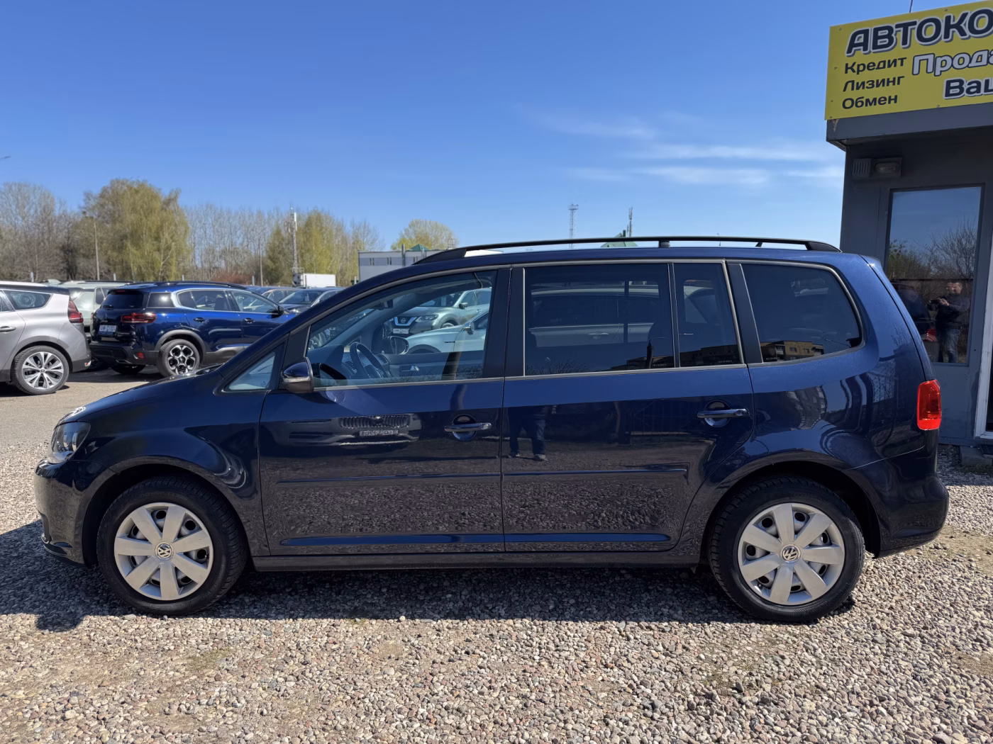 Volkswagen Touran фото 2