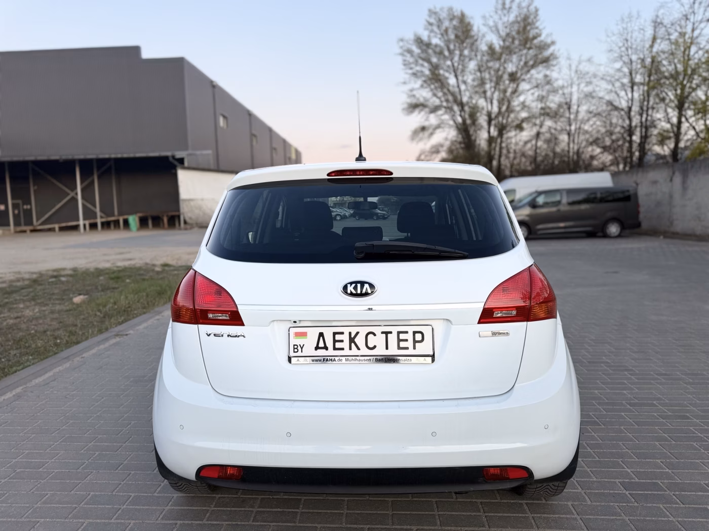 Kia Venga фото 6