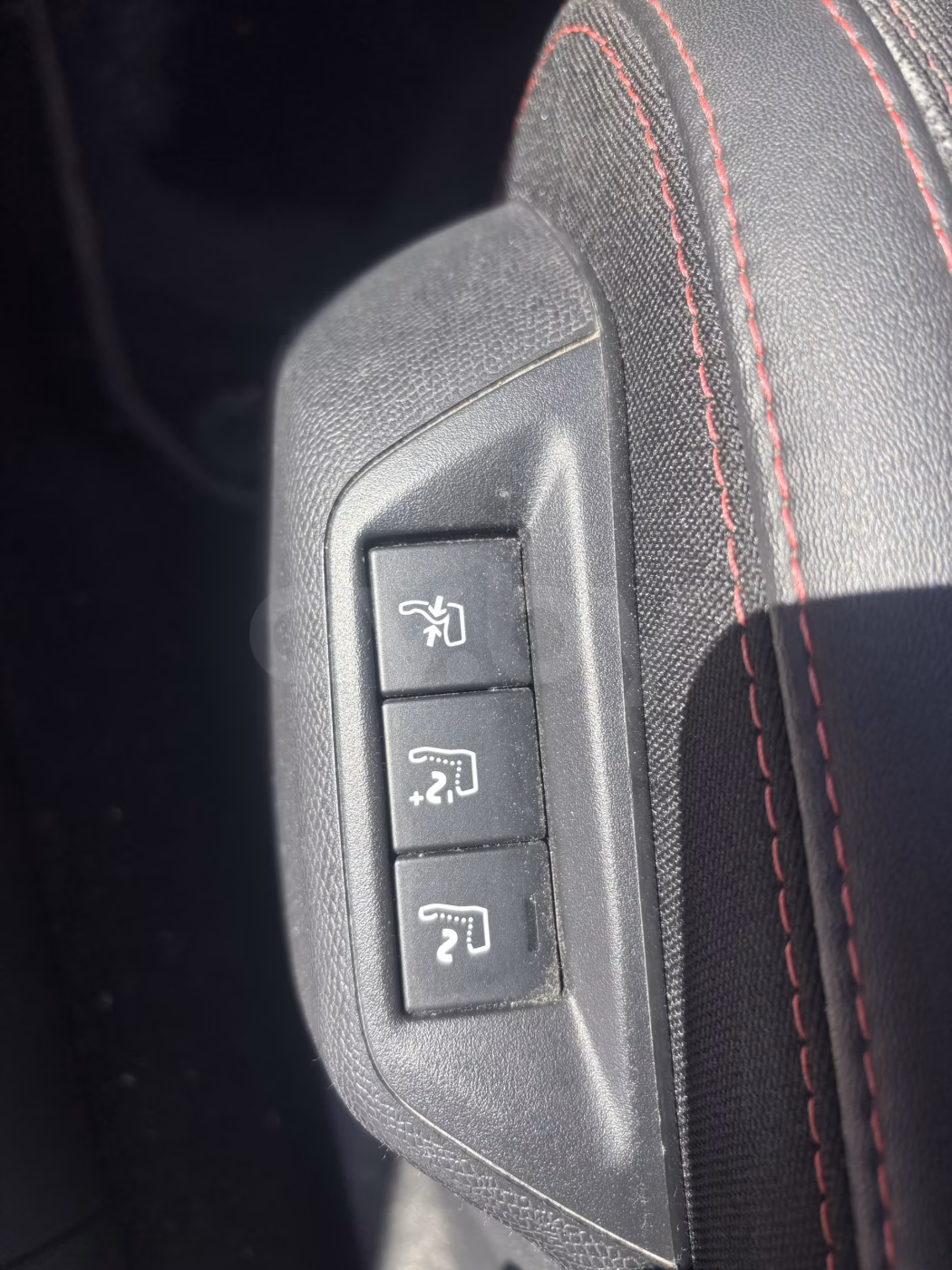 Peugeot 308 фото 11