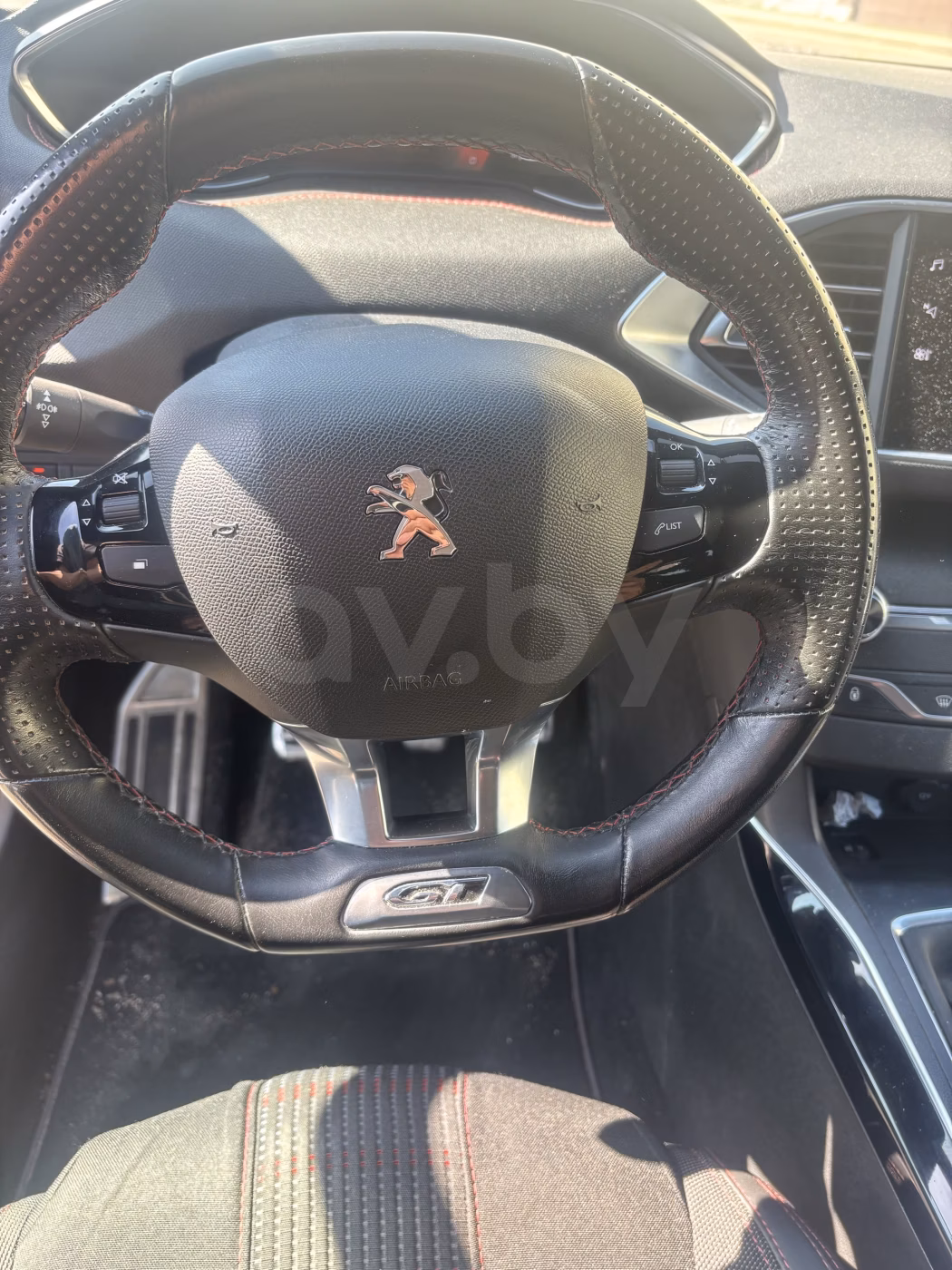 Peugeot 308 фото 6