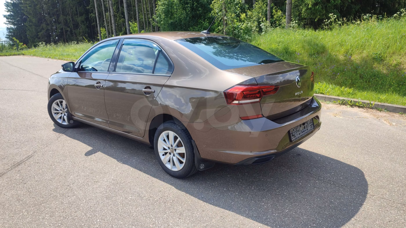 Volkswagen Polo Sedan фото 5