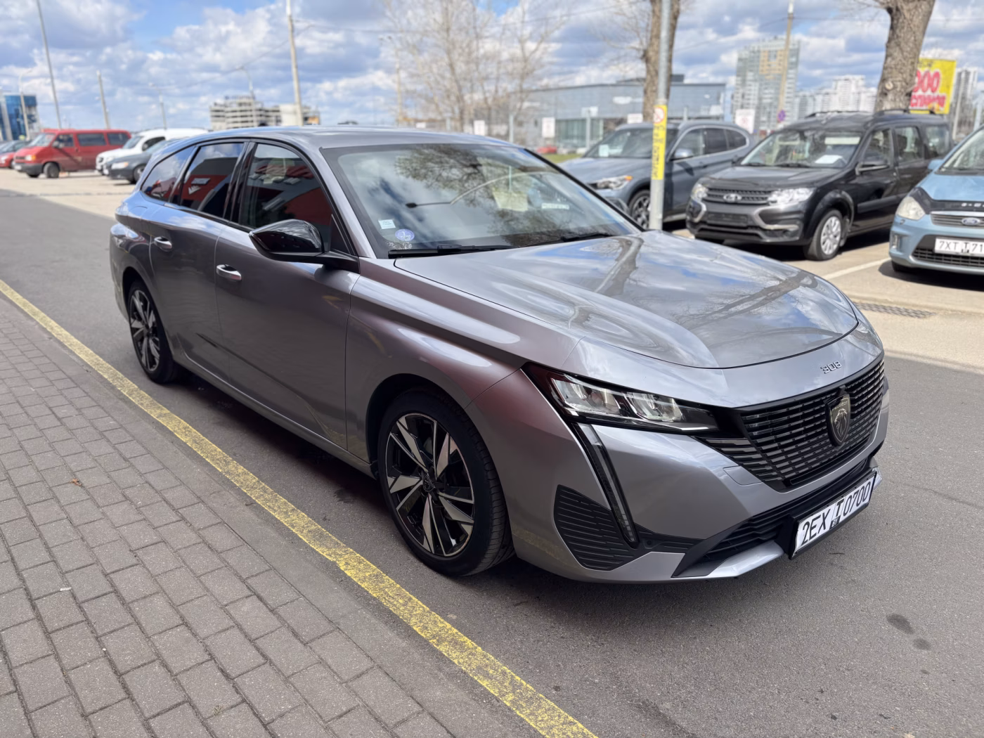 Peugeot 308 фото 2