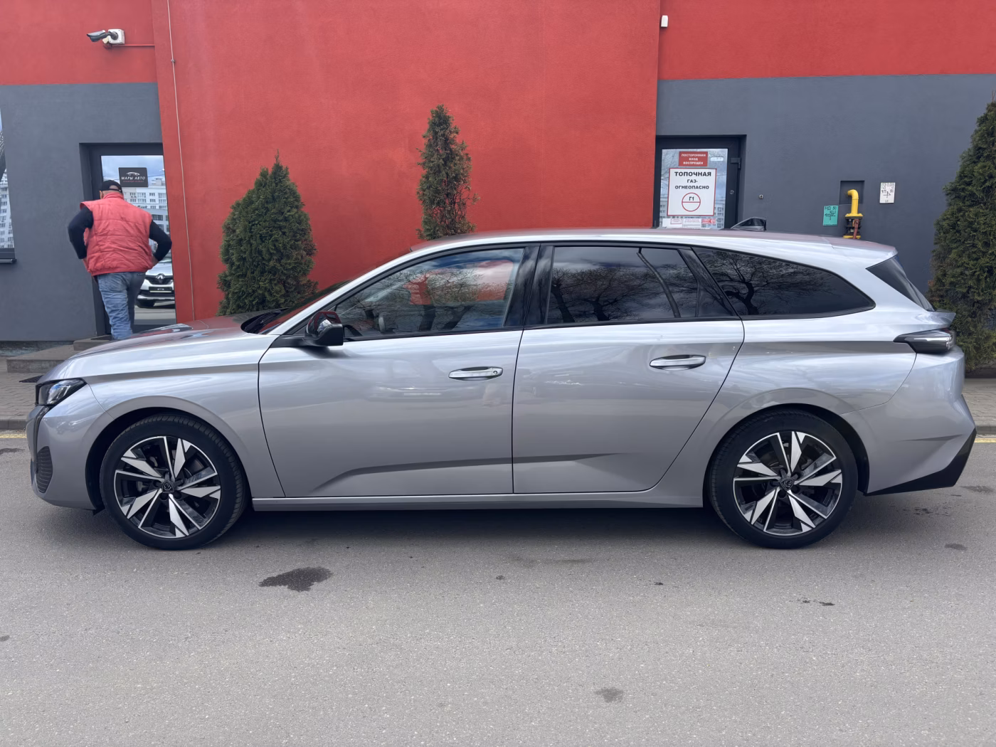 Peugeot 308 фото 8