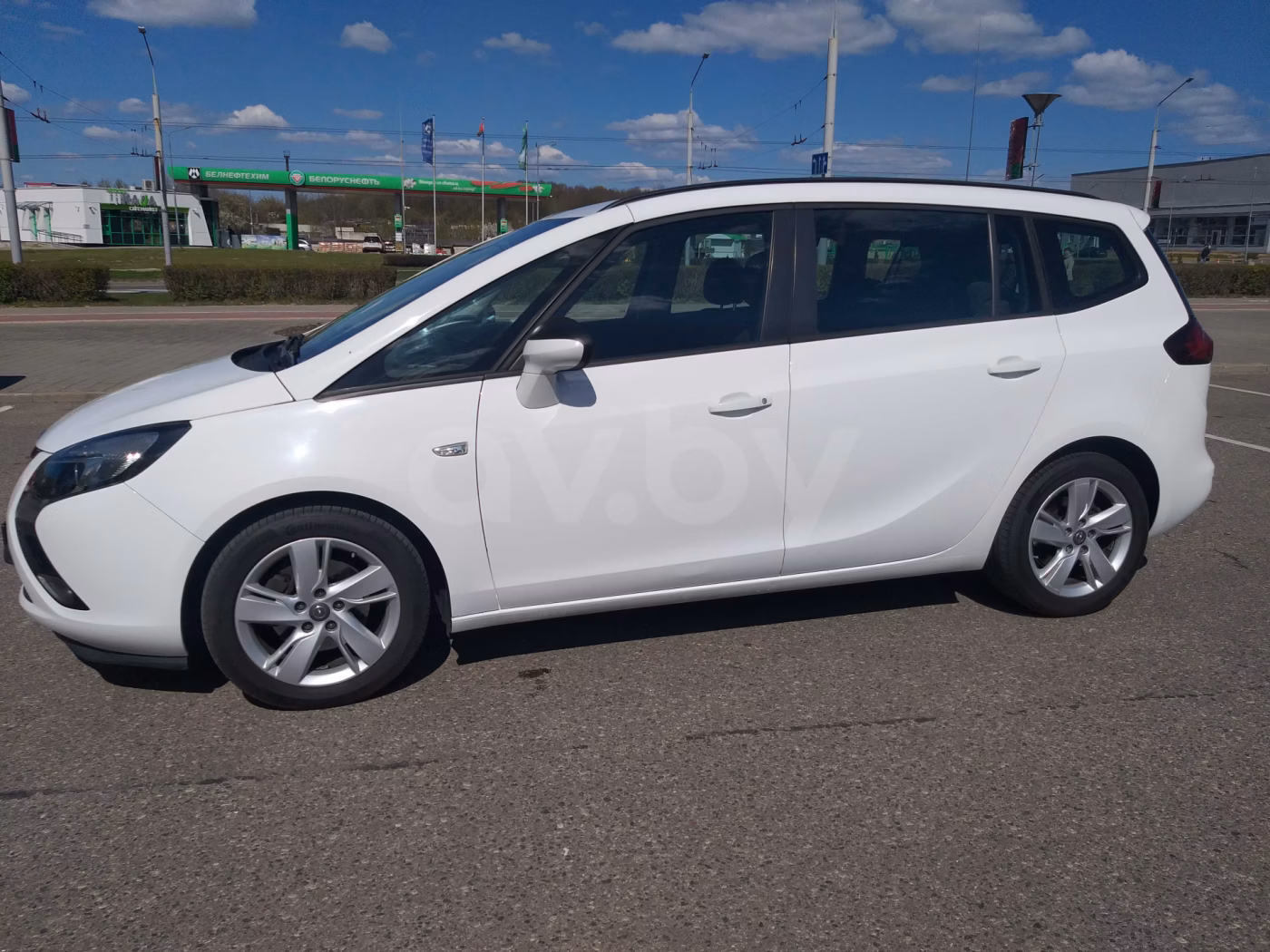 Opel Zafira фото 2