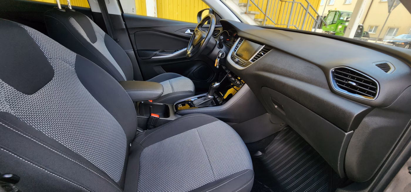 Opel Grandland X фото 11