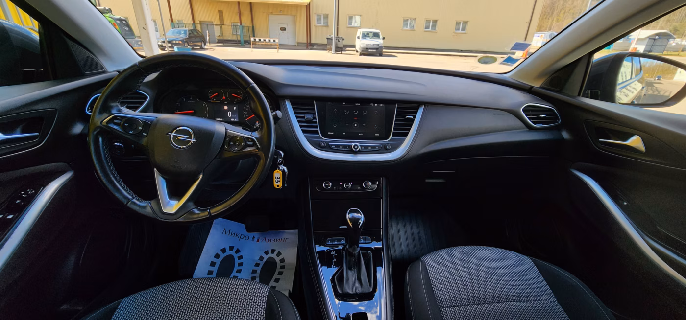 Opel Grandland X фото 10