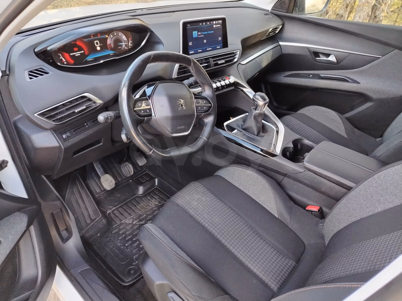 Peugeot 3008 фото 8