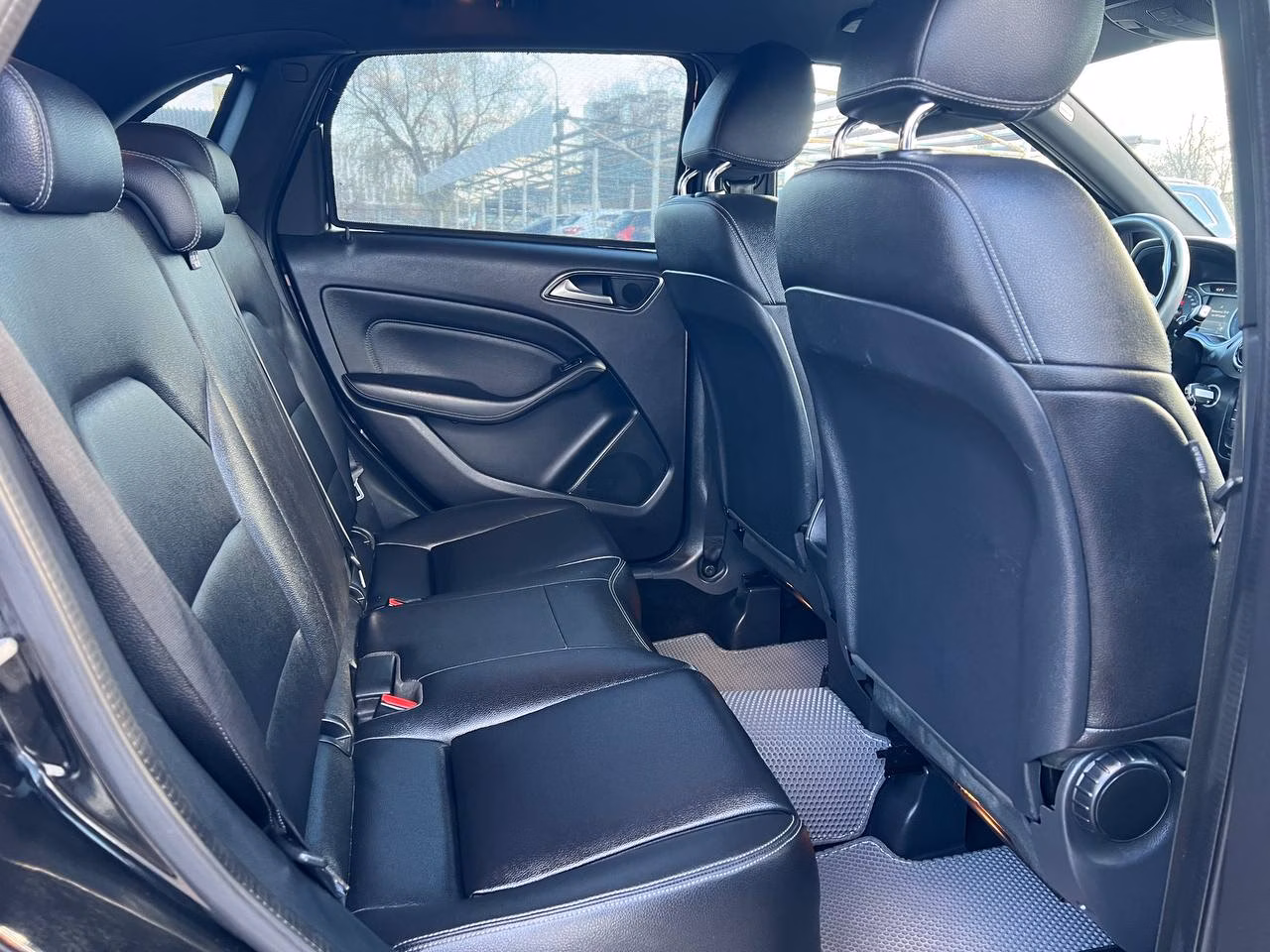 Mercedes-Benz B-Класс фото 18