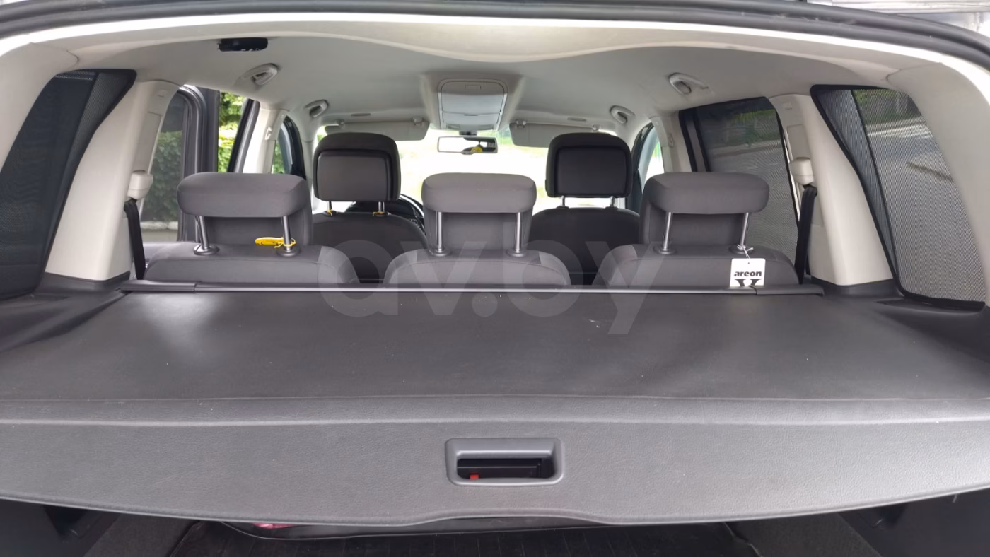 Volkswagen Touran фото 13