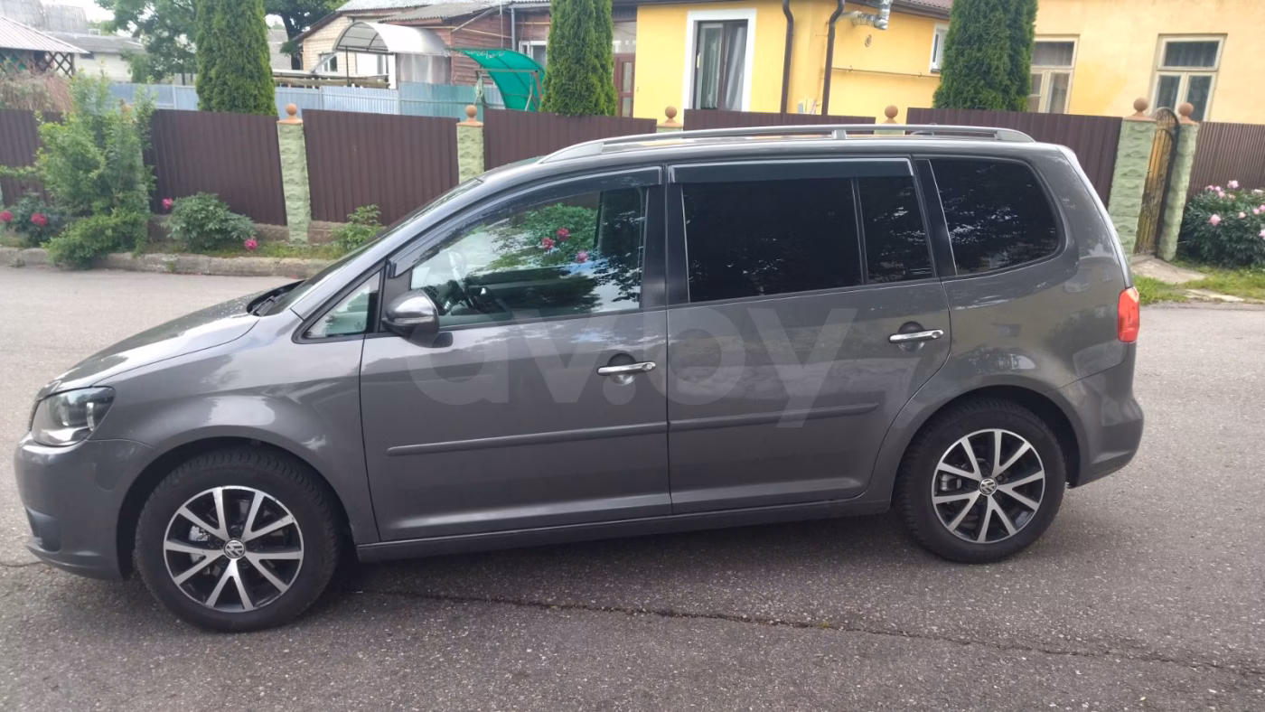 Volkswagen Touran фото 3