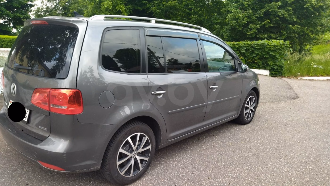Volkswagen Touran фото 8