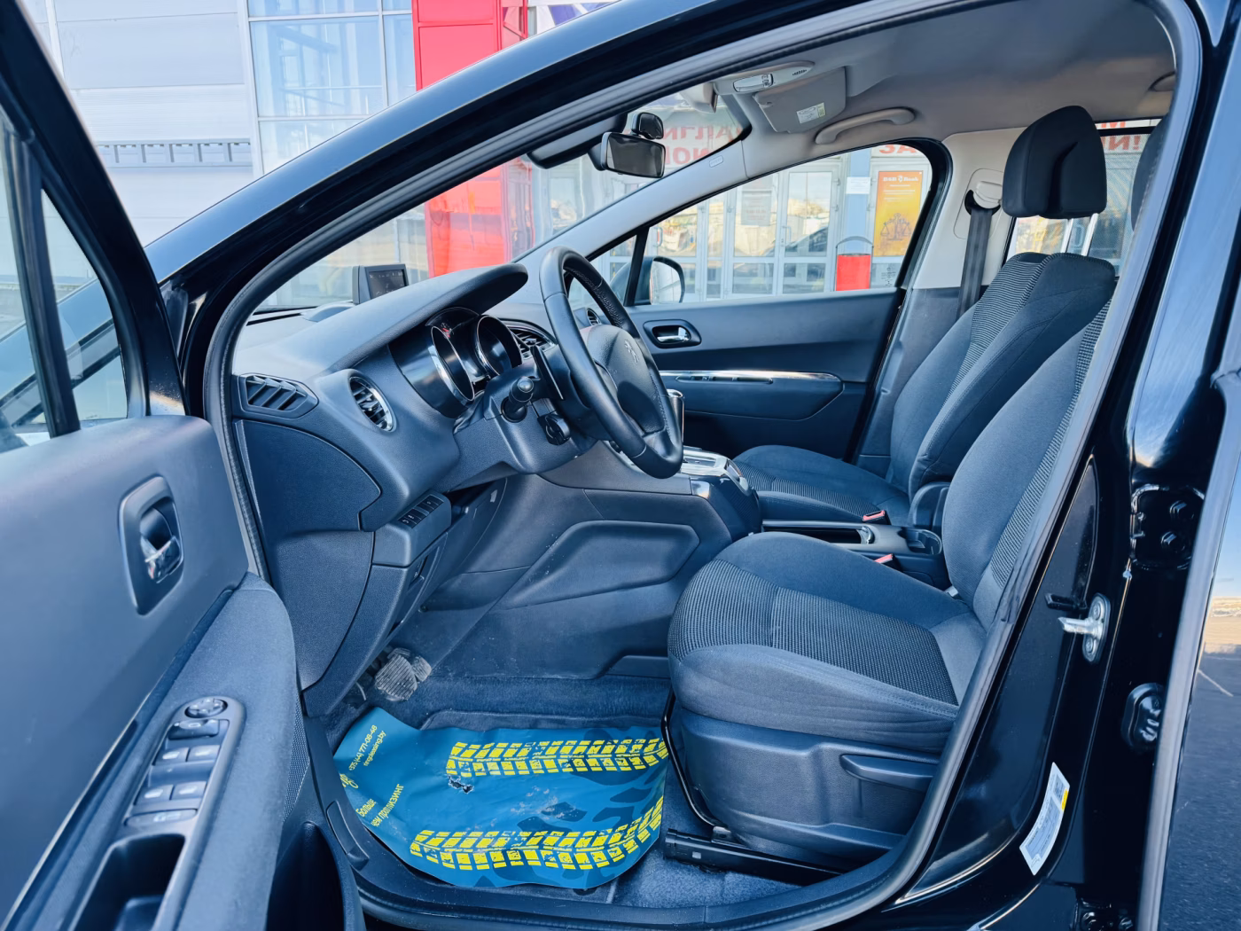 Peugeot 5008 фото 5