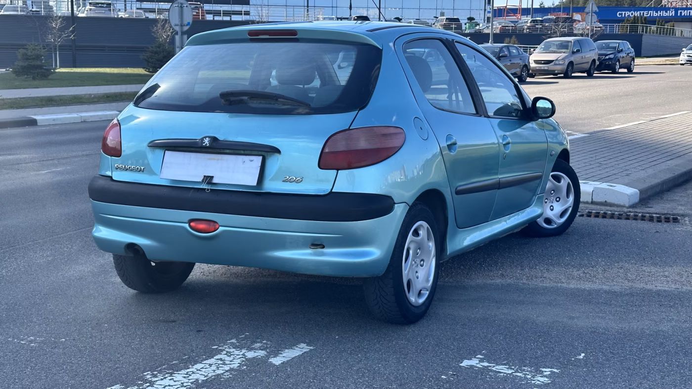 Peugeot 206 фото 16