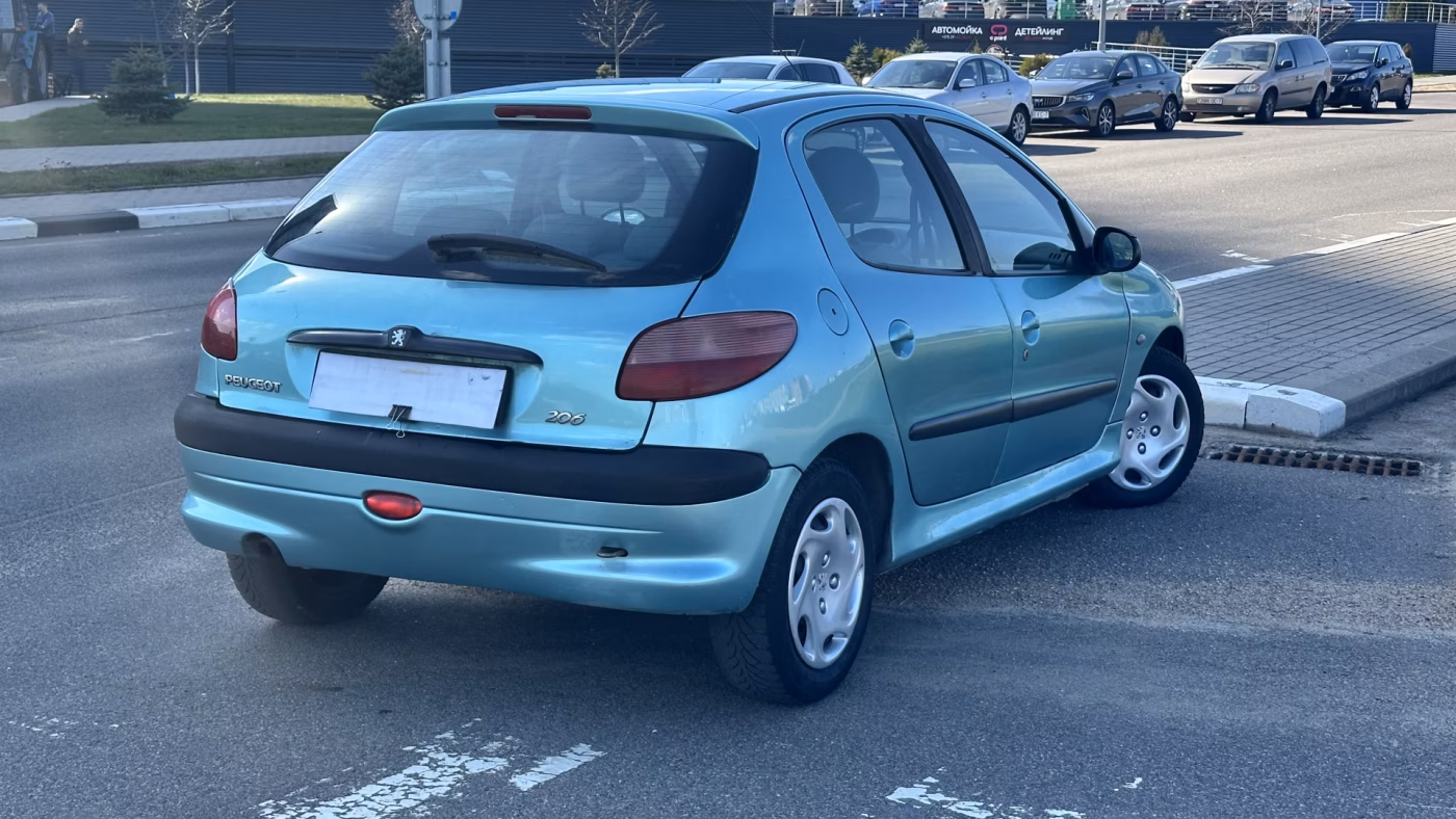 Peugeot 206 фото 12
