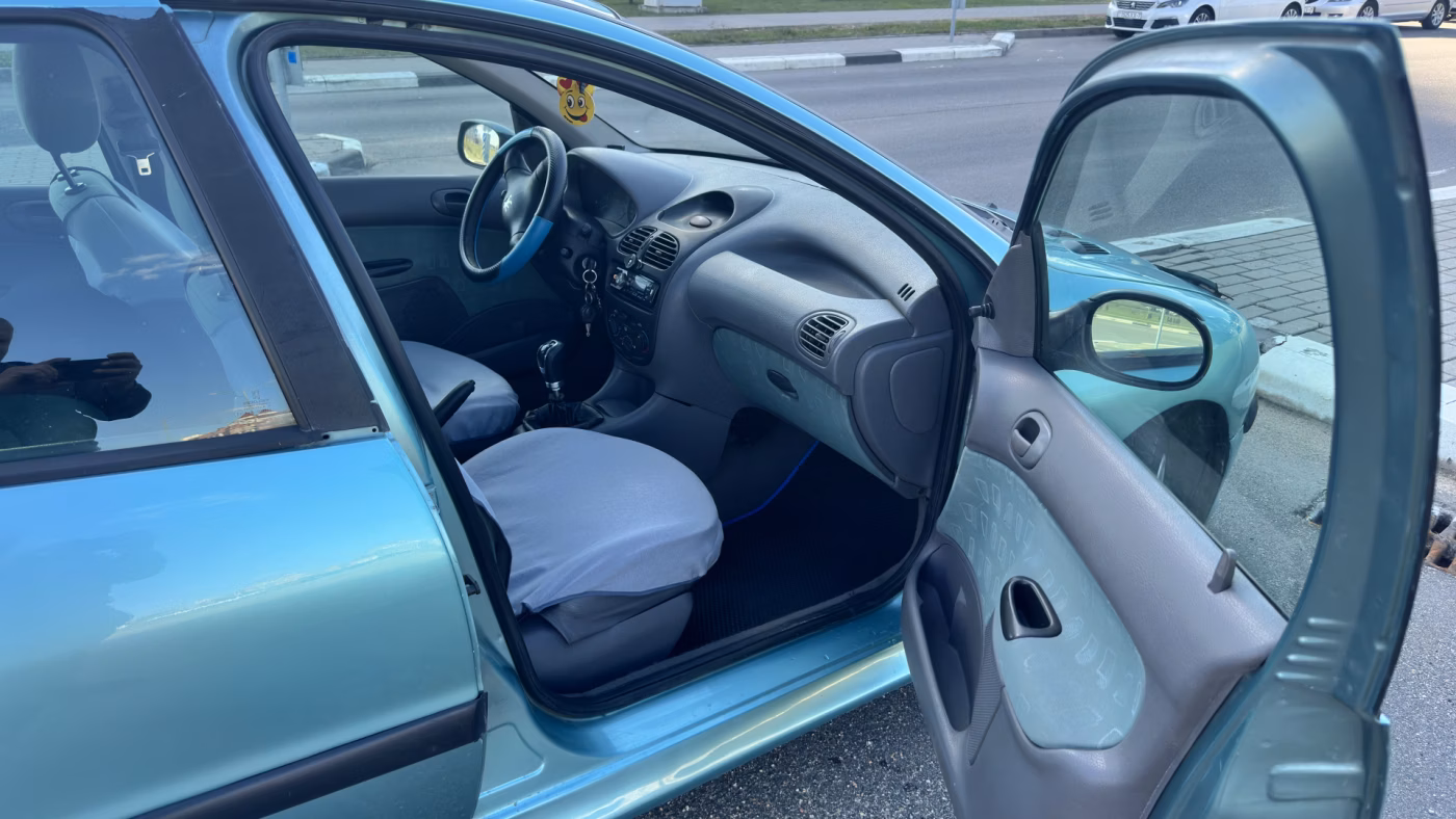 Peugeot 206 фото 20