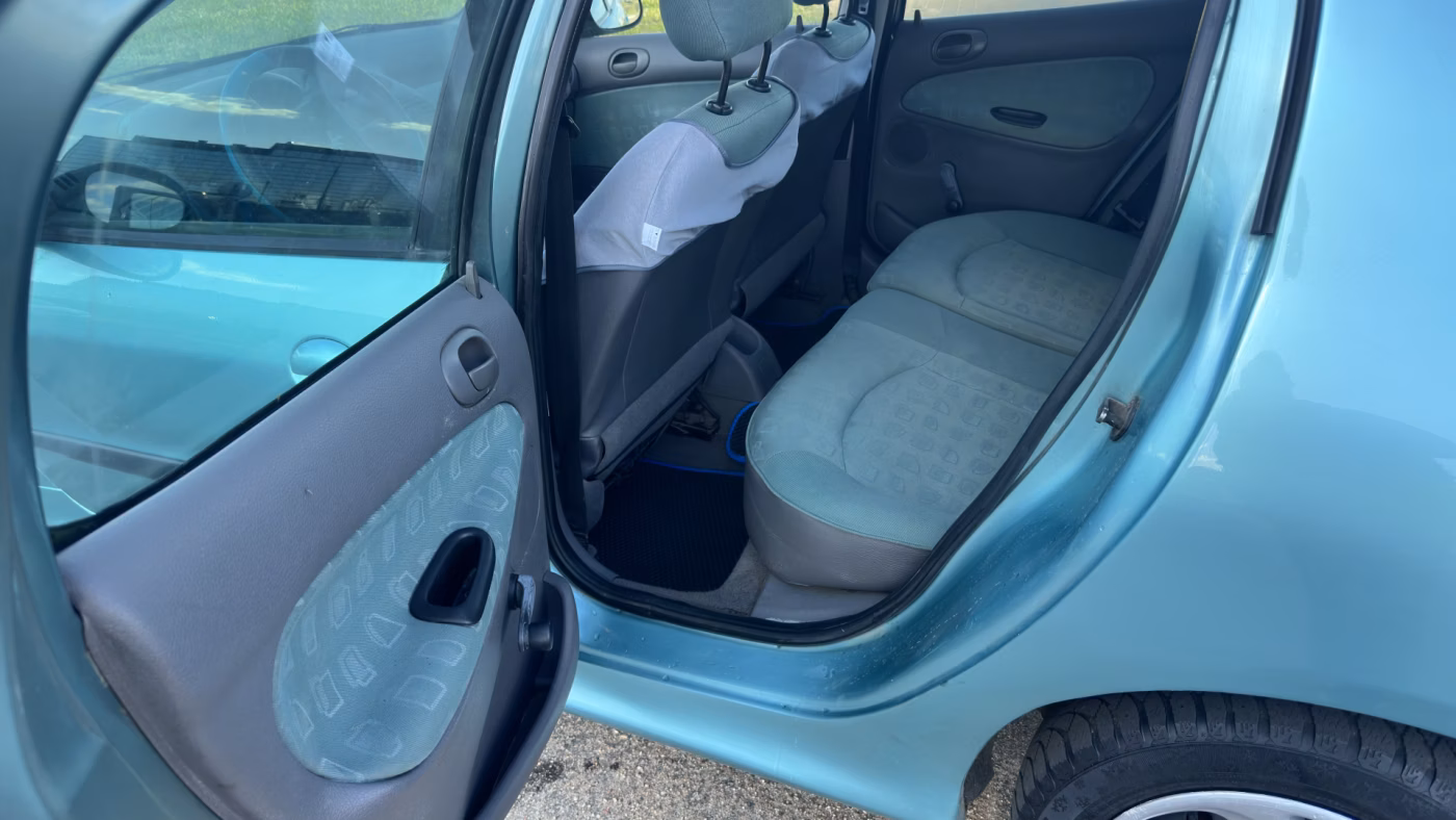 Peugeot 206 фото 22