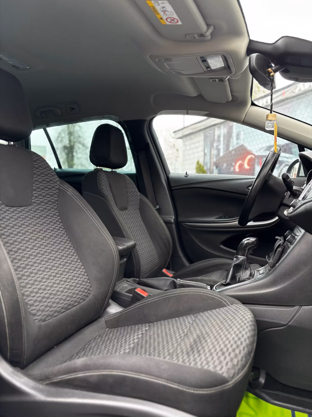 Opel Astra фото 10