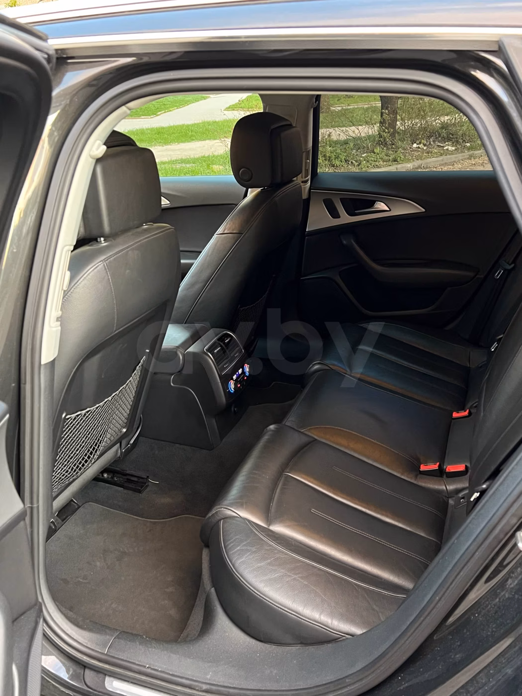 Audi A6 фото 11