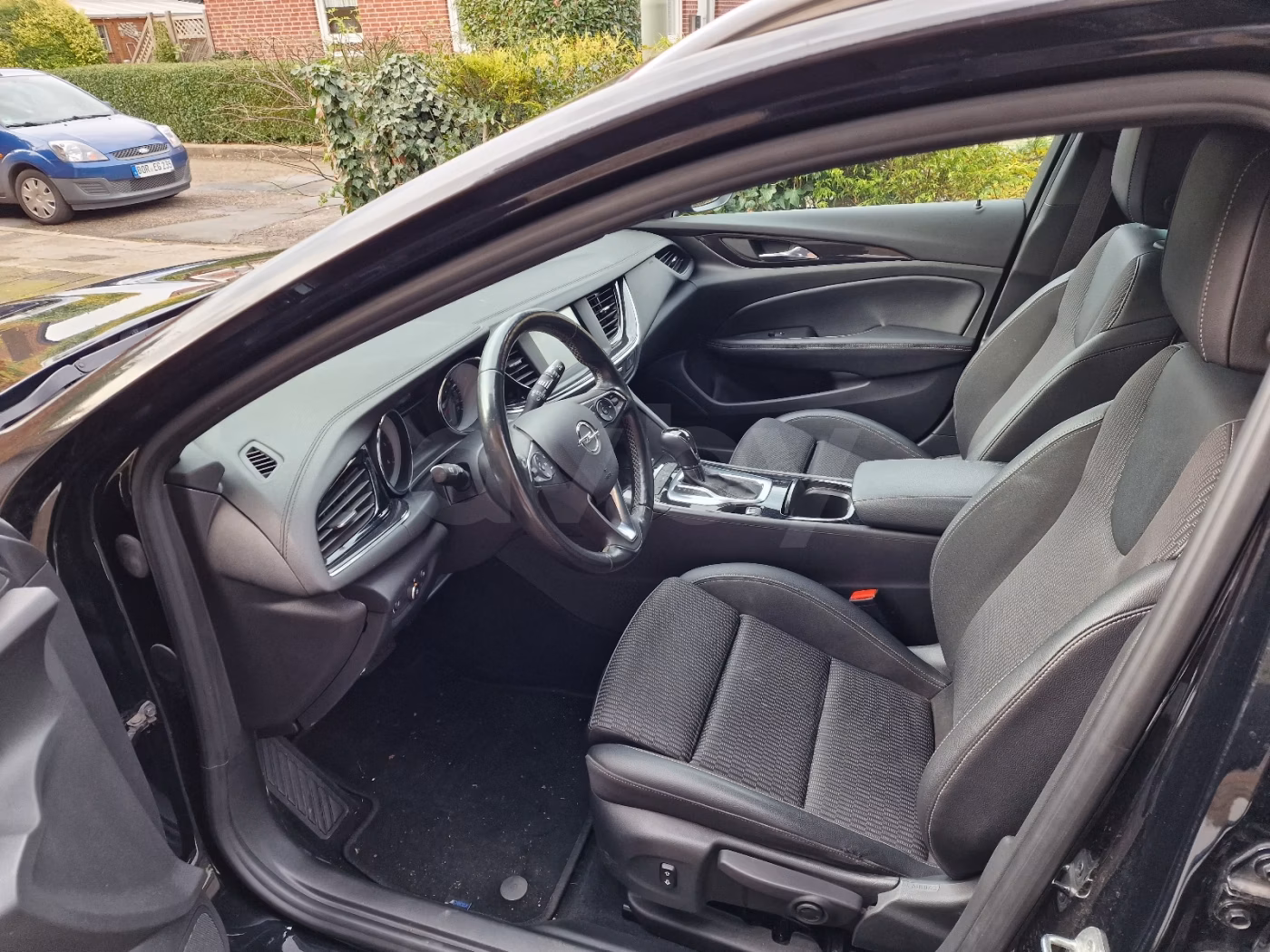 Opel Insignia фото 12