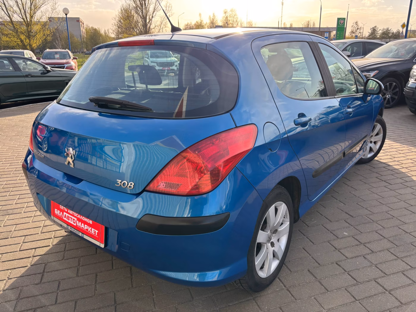 Peugeot 308 фото 3