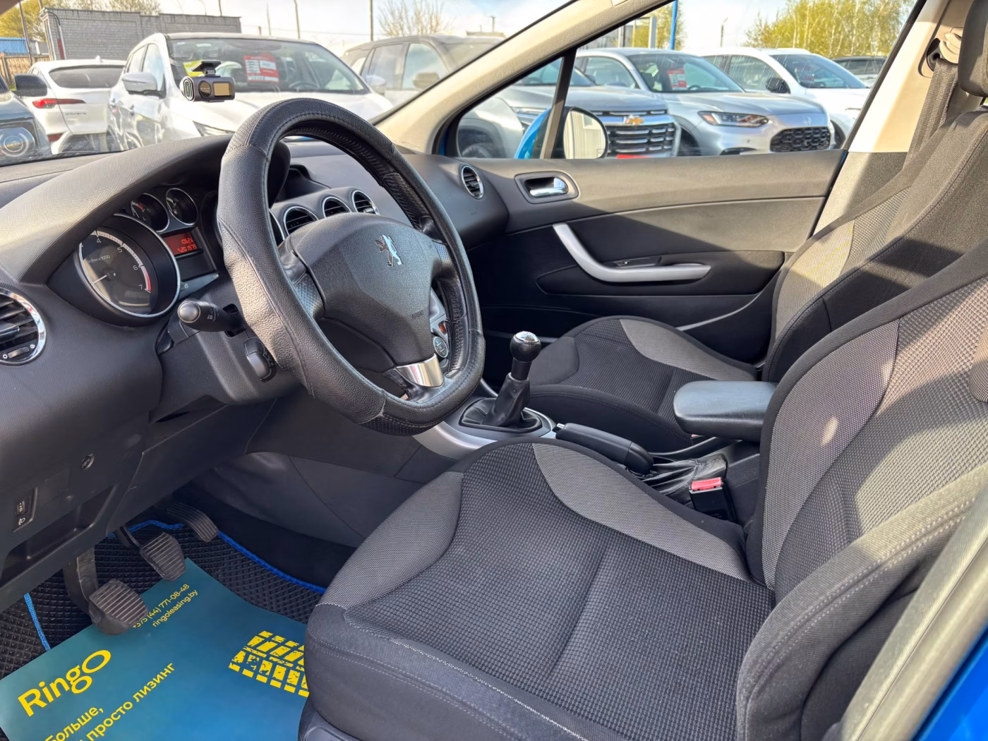 Peugeot 308 фото 9