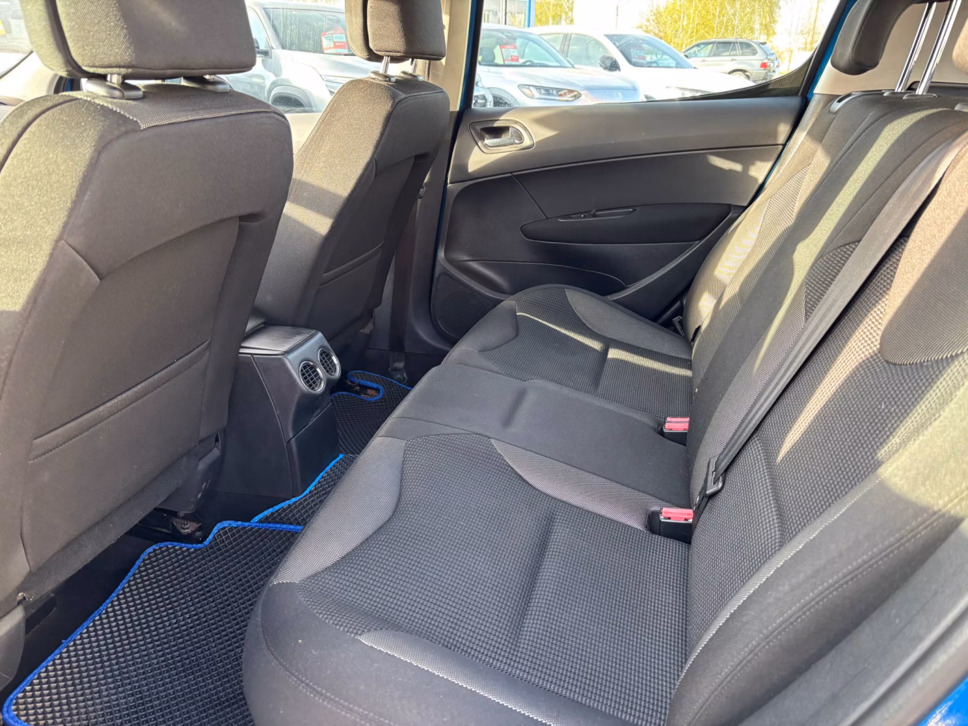 Peugeot 308 фото 17