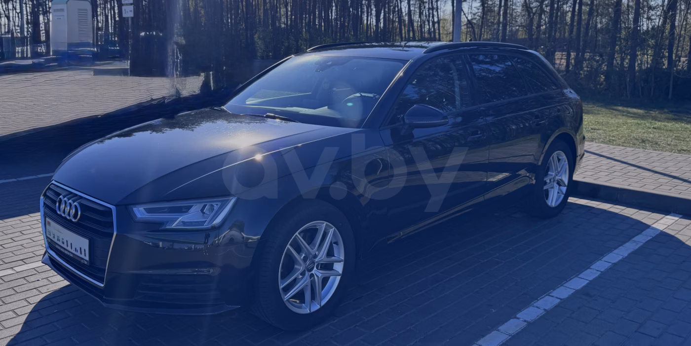 Audi A4 фото 3