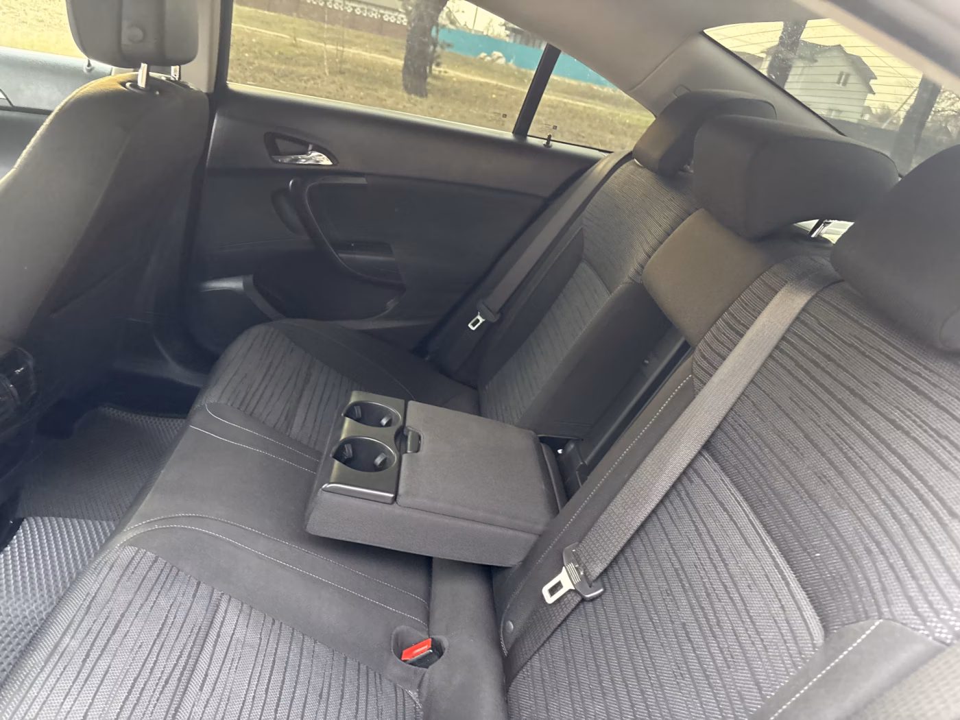 Opel Insignia фото 19