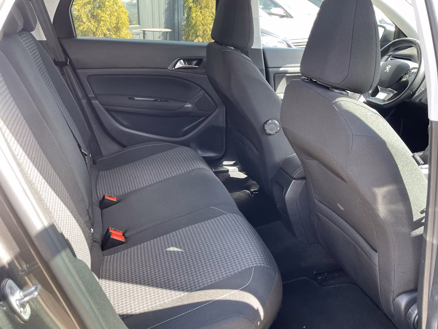 Peugeot 308 фото 14