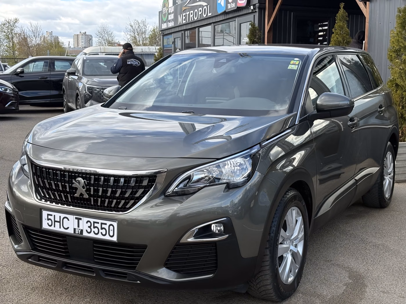 Peugeot 5008 фото 3