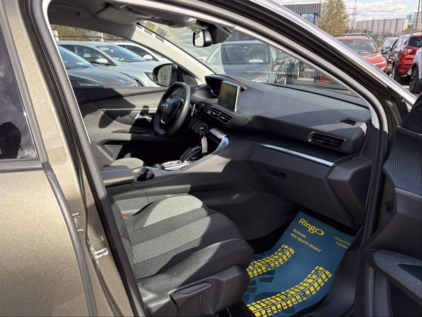 Peugeot 5008 фото 15