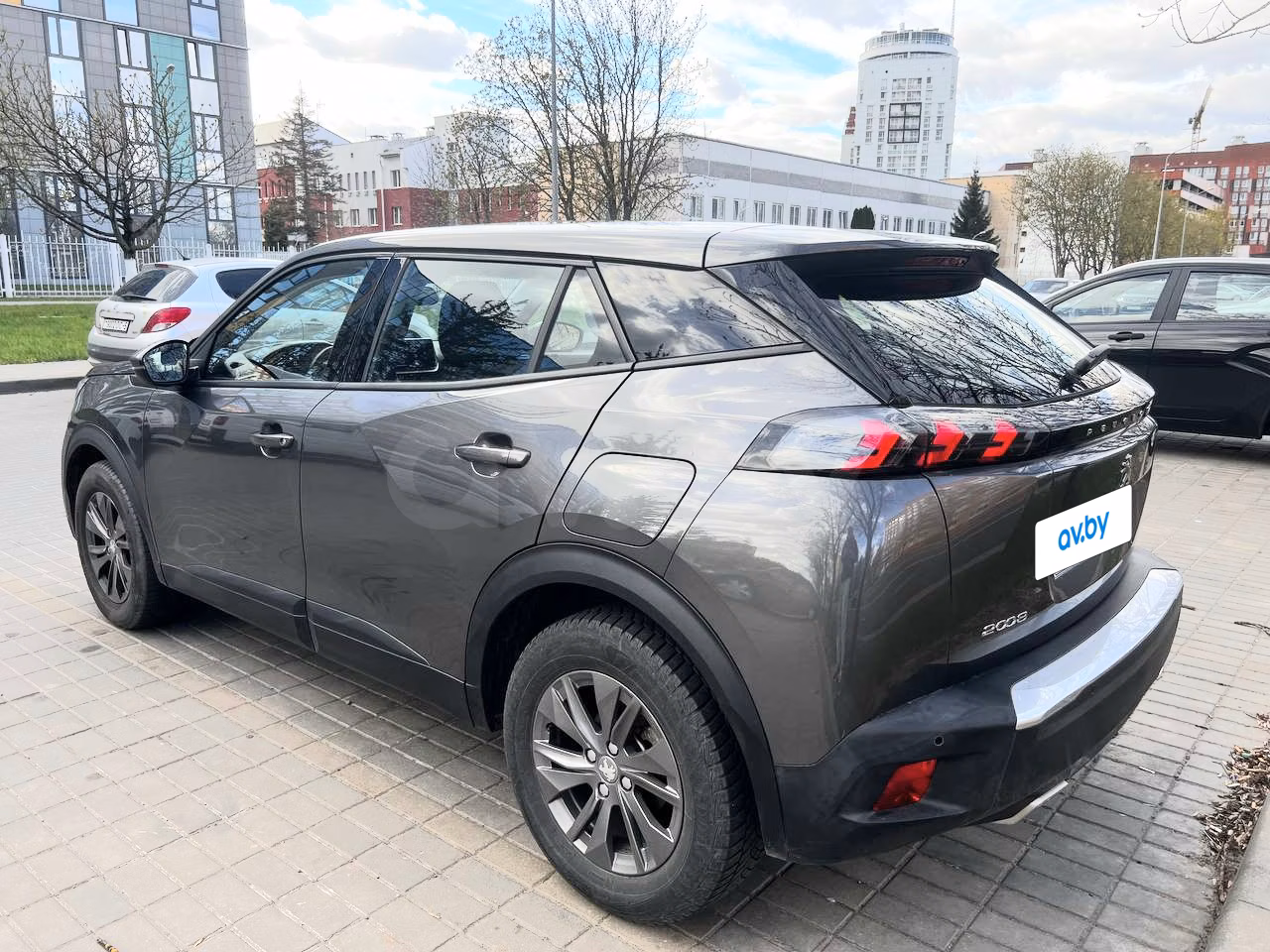 Peugeot 2008 фото 5
