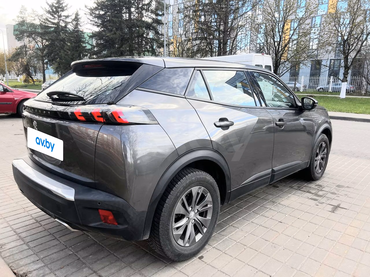 Peugeot 2008 фото 2