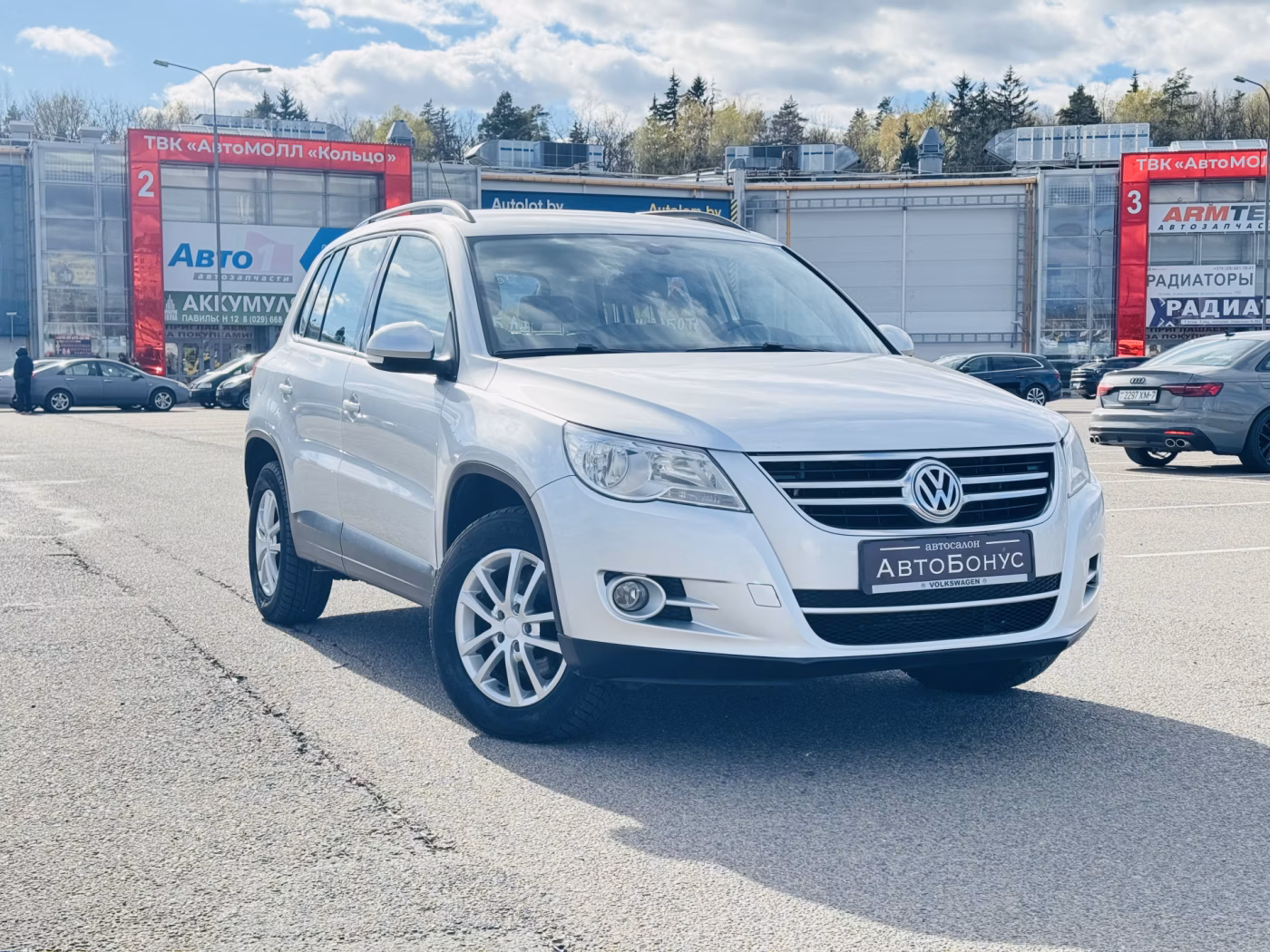 Volkswagen Tiguan фото 3