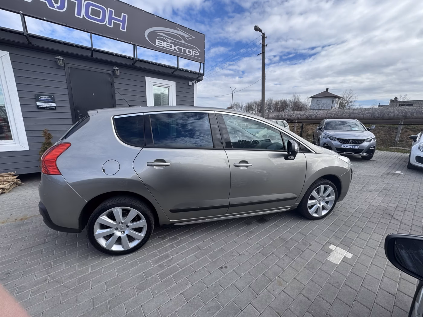 Peugeot 3008 фото 4