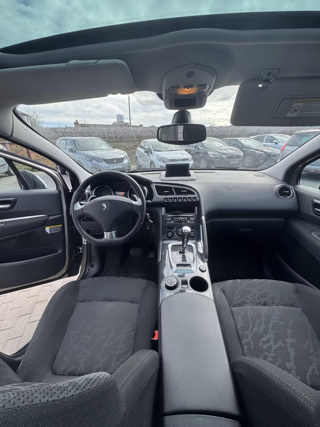 Peugeot 3008 фото 11