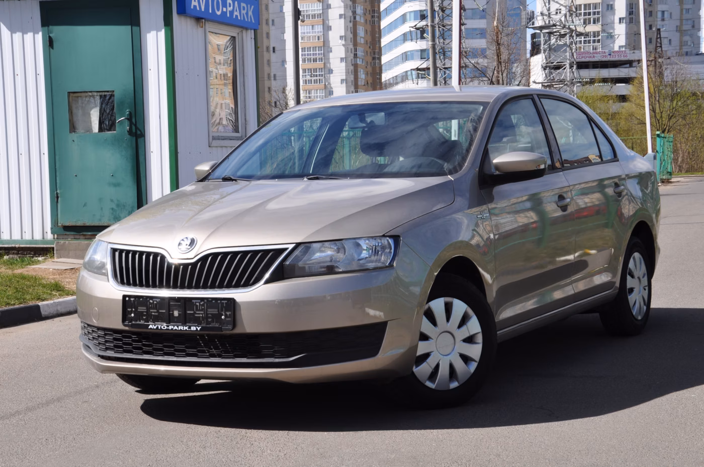 Skoda Rapid фото 3