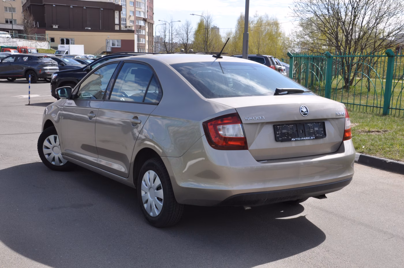 Skoda Rapid фото 7