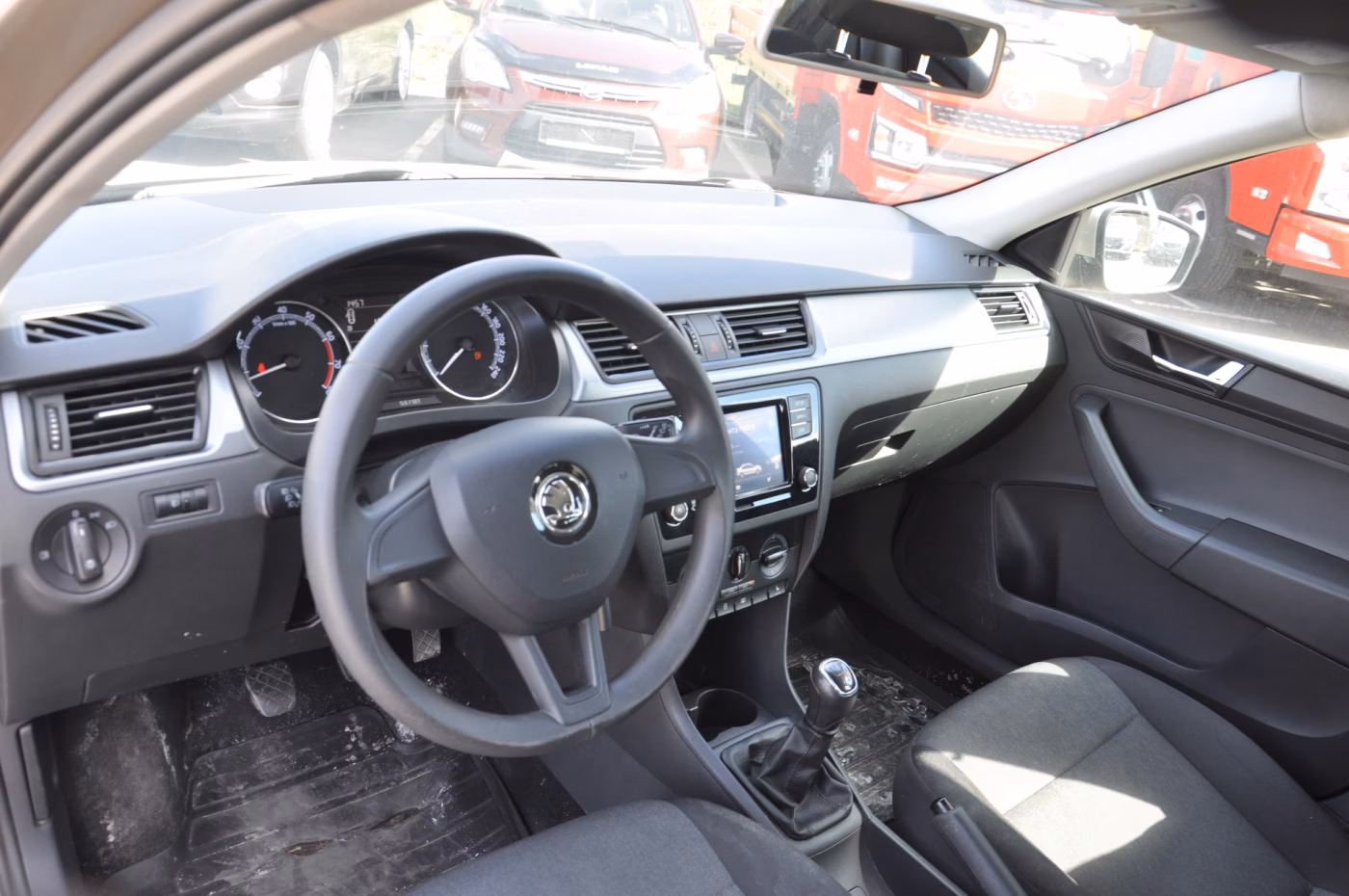 Skoda Rapid фото 11