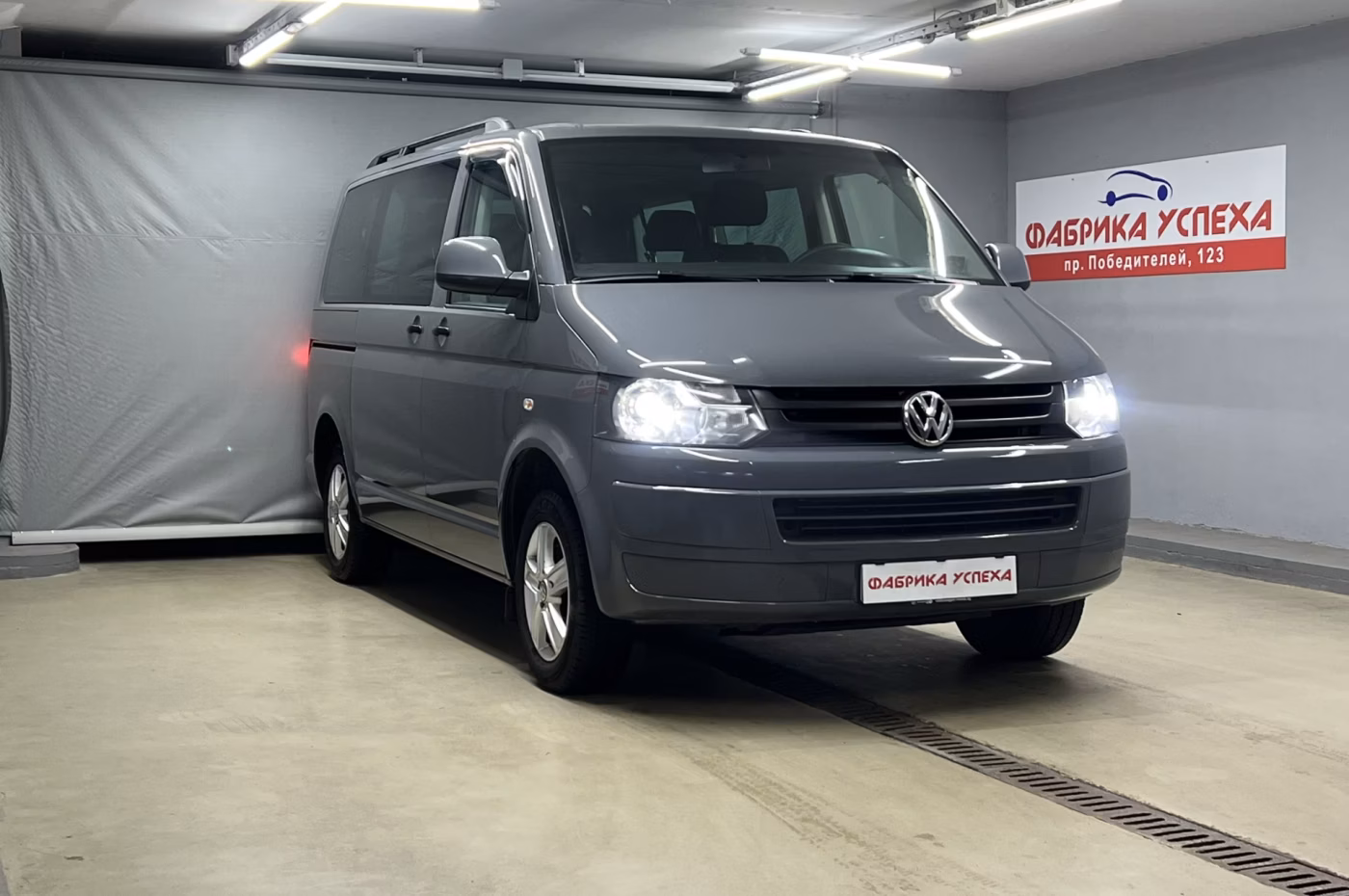 Volkswagen Caravelle фото 3