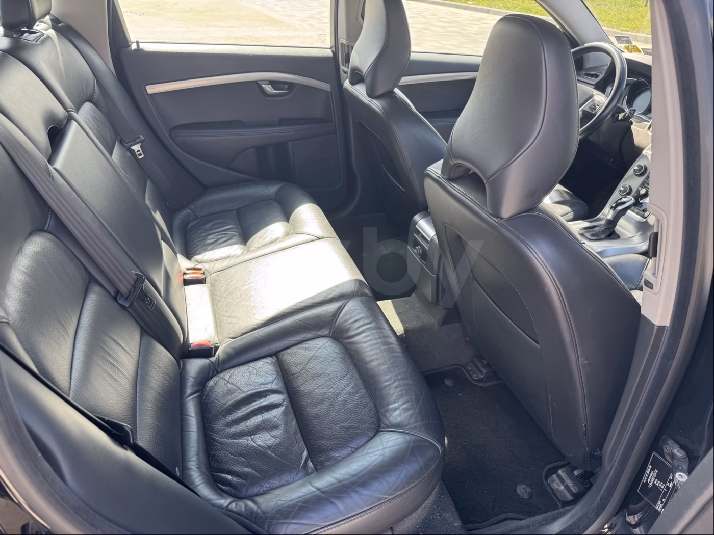 Volvo V70 фото 10