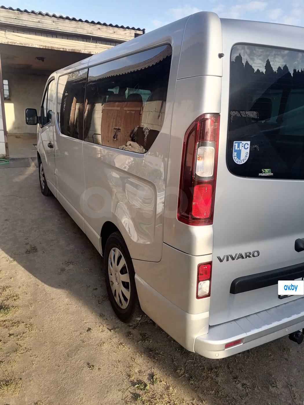 Opel Vivaro фото 4